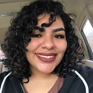 Meet your Posher, Heidi